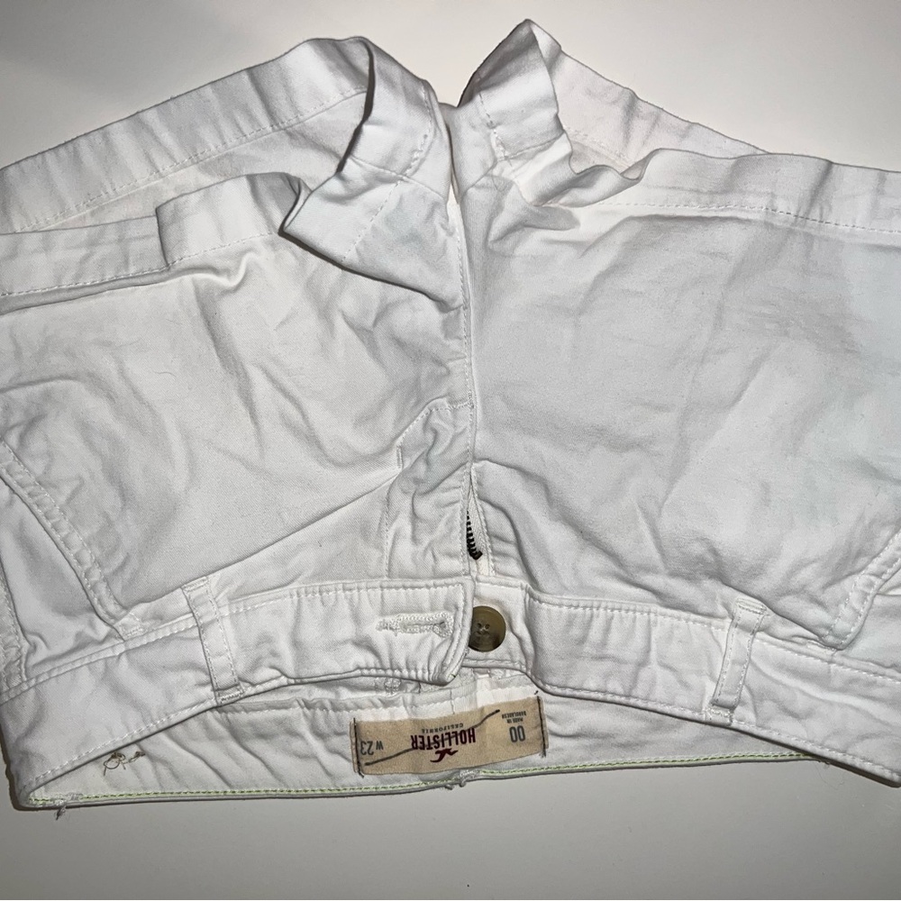 white XS Hollister shorts 00